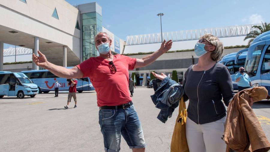Aterriza en Palma el primer vuelo con turistas extranjeros en tres meses