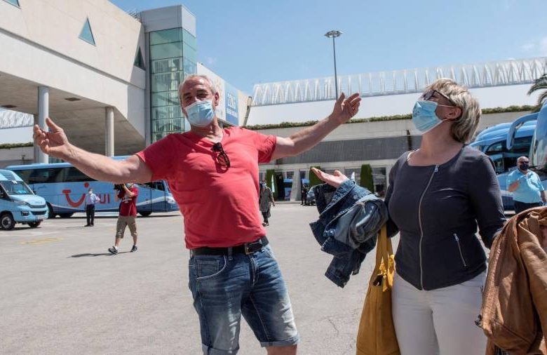 Aterriza en Palma el primer vuelo con turistas extranjeros en tres meses